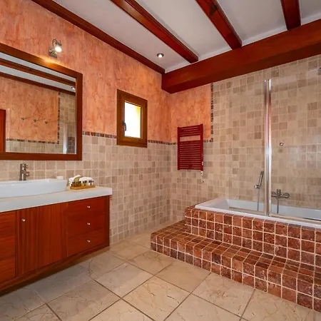 With Private Pool And Tennis Court 150 Metres From The Sea-villa El Olivo Villa Denia