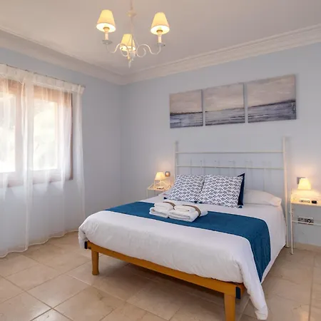 With Private Pool And Tennis Court 150 Metres From The Sea-villa El Olivo Villa